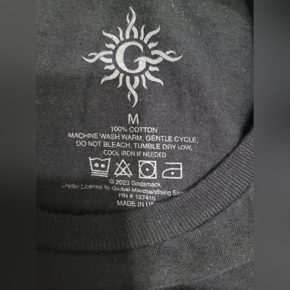 Godsmack World Tour BAND T-Shirt (MEDIUM) - Picture 3 of 3